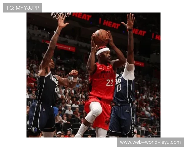 巴特勒罚球稳稳命中，热火在末节顶住压力