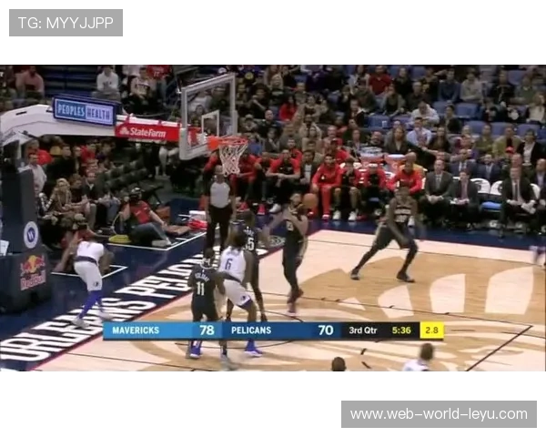 东契奇背后运球转身出手入网，独行侠气焰高涨